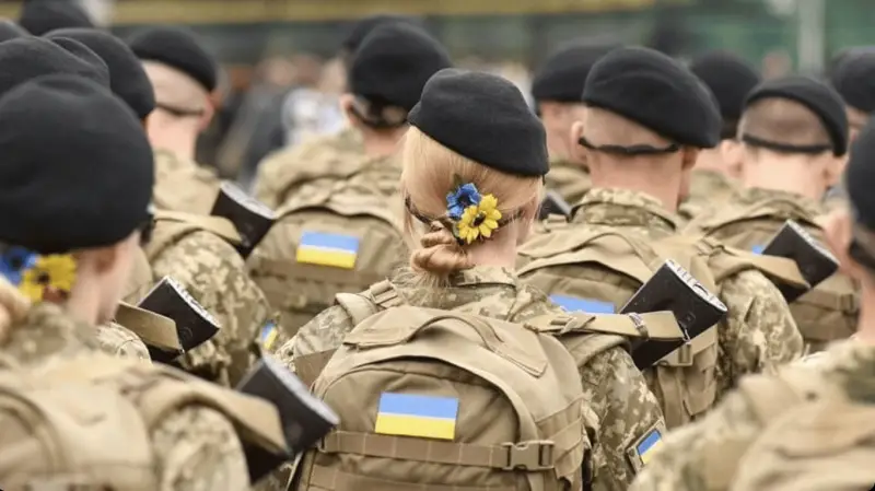 На Кіровоградщині жінок із медичною освітою автоматично ставлять на військовий облік